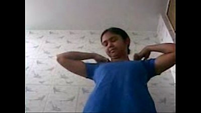 super hot lady showin brassiere pnty soiree