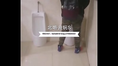 è´±ç‹—å…¬åŽ•æš´éœ²åœ¨é«˜ä¸­ç”Ÿé¢å‰å°„ç²¾