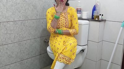 Indian hot step mother ravaged step son dirty in washroom in hindi audio