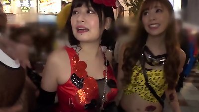 https://bit.ly/3L8hrLc Shibuya Halloween is in total swing again this year! erotic police are brought to a motel for a picture shoot! They may be a tiny pushy, but just for tonight, they're allowed to be!