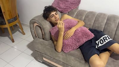 My banging stepmother gives me her jiggly pussy as medicine and we end up plumbing really well.