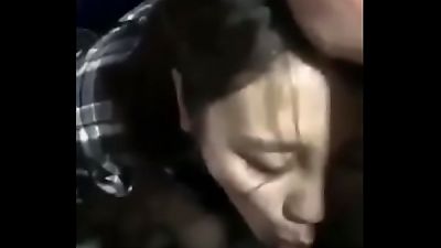 é…’å§ç”·åŽ•ï¼Œéœ²è„¸æ¼‚äº®å°è´±é€¼å–å¤šäº†ï¼Œå£ç€å£ç€å¼€å§‹å–ä¸»äººå°¿