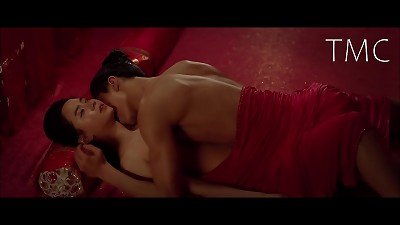 Song Ji-hyo | A Frozen Flower [HD]