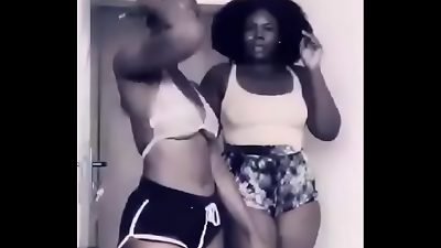 Gotta love some Ghanaian butts