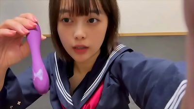 [I want to show each other how we masturbate...] When I was jerking with a vibrator, white liquid was on the vibrator. insane liquid.