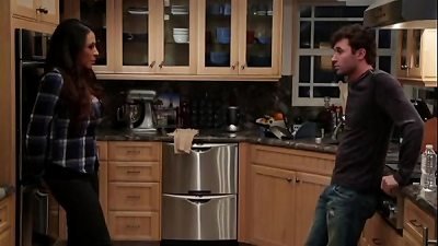 Ariella Ferrera se folla a su hijito