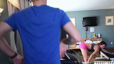 Sofie Marie Meets stud in the Gym and Works Out His boner