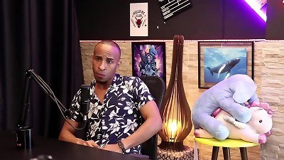 Negro Top Del&iacute;cia dizendo que meteu o pau grande na gostosa