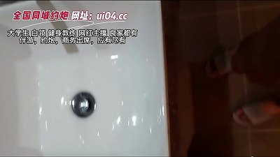 cute teen gets porked until white pulp overflows