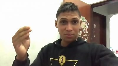 Flakael me desafiou si eu chegar a 30 mil seguidores no Twitter eu vou deixar uma mulher me dominar