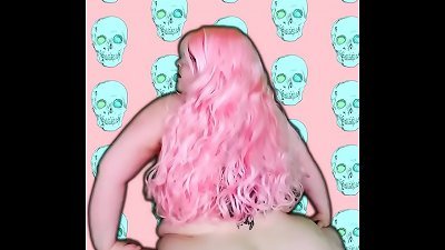 lush lady dirty dances her big booty and gets sweat-soaked