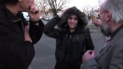 friends gather and organize an fuck-fest at the home of Dalila