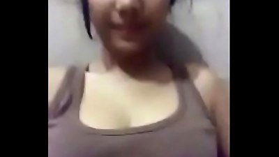 bombshell with a fat boobs