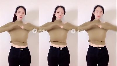 å…¬ä¼—å·ã€91æŠ¥ç¤¾ã€‘æŠ–éŸ³å¿«æ‰‹TikTokï¼Œå¥³ç¥žã€Œå·¨ä¹³å§å§ã€èº«æéš¾ä»¥ç½®ä¿¡#1