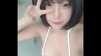 My sister masturbates and demonstrates off her body6