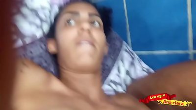 He put his penis in Novinha until he shoots a load | teen casting...
